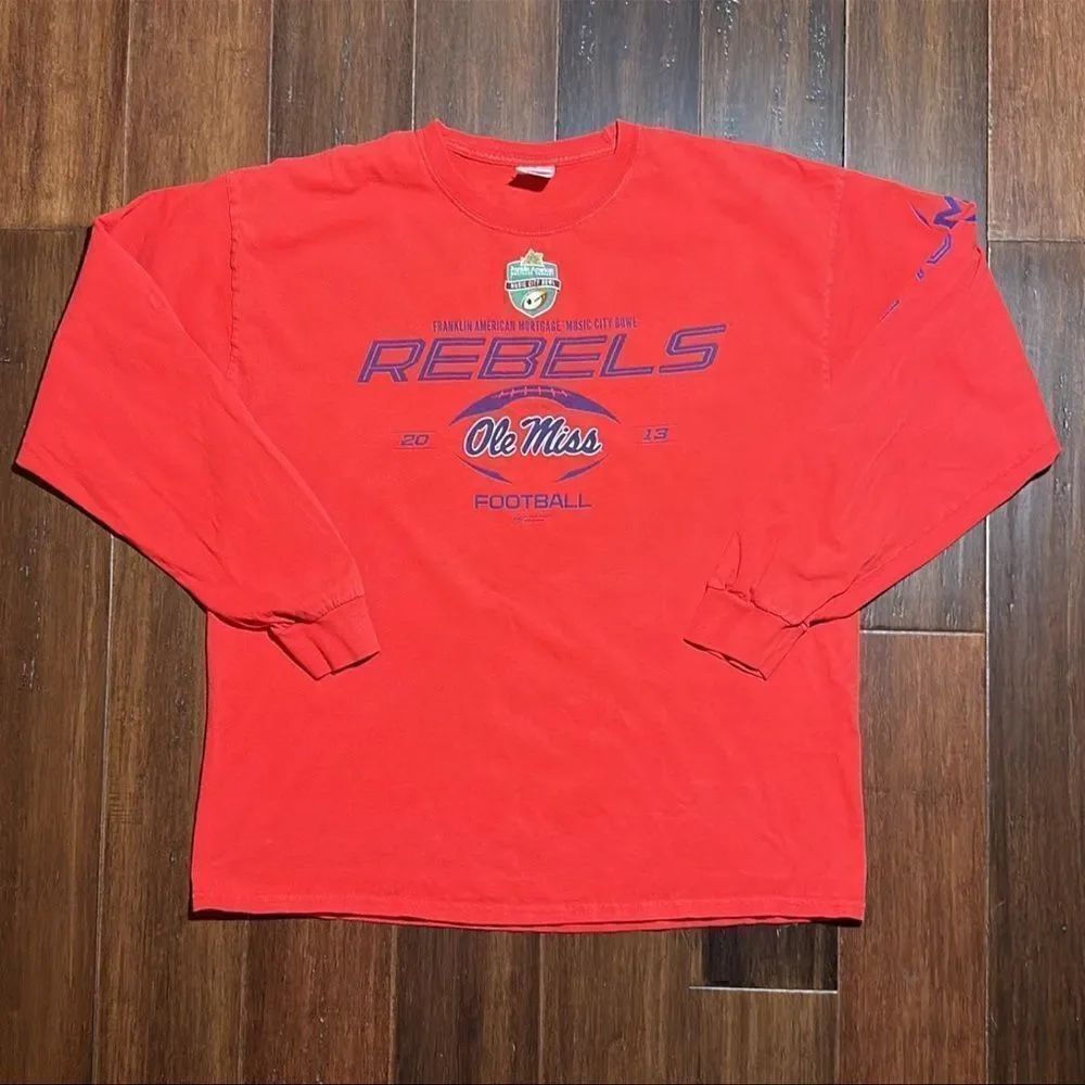 2013 Ole Miss Music City Bowl T-Shirt